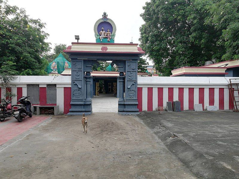 File:EntranceValluvarMylaporeTemple.jpg