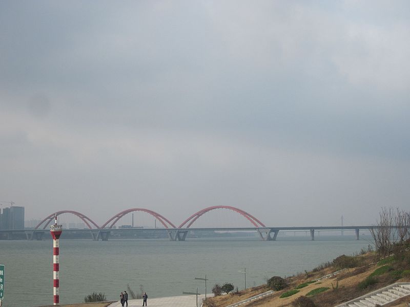 File:Fuyuanlu Bridge, picture1.jpg