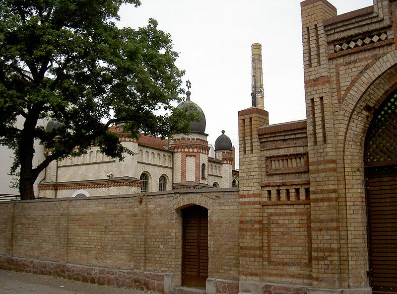 File:HalleSynagoge 01.JPG