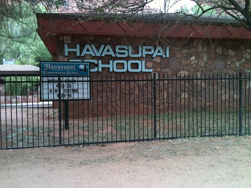 File:Havasupai Elementary School.jpg