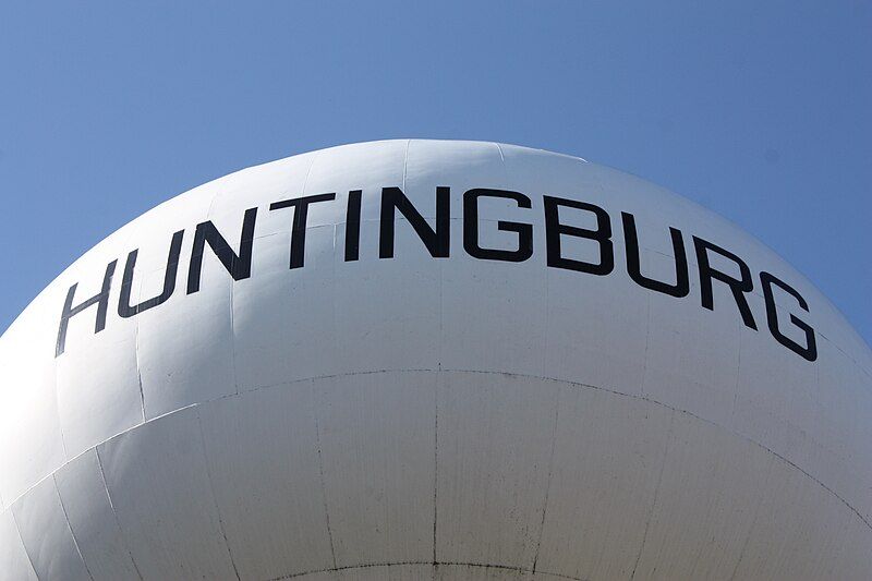 File:Huntingburg, Indiana.JPG