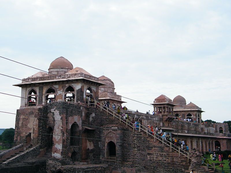 File:Jahaz Mahal.JPG