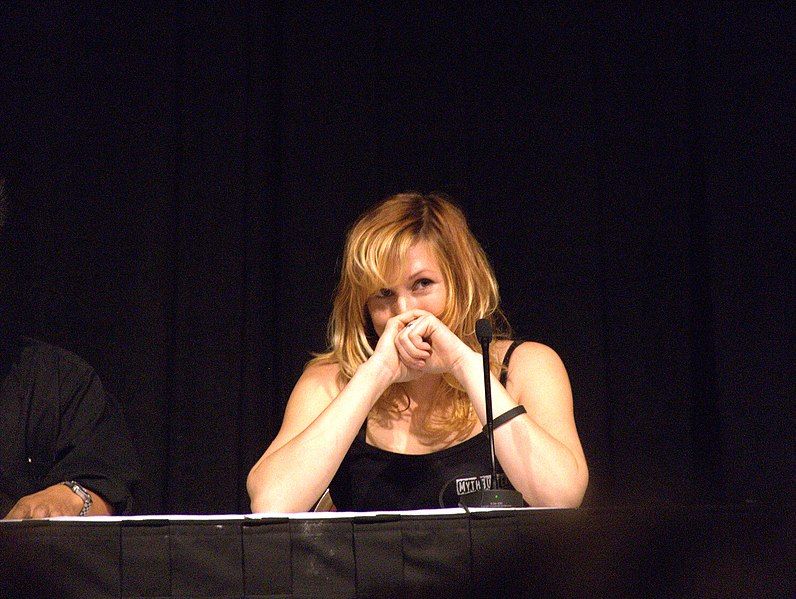 File:Kari byronatDragonCon2.jpg