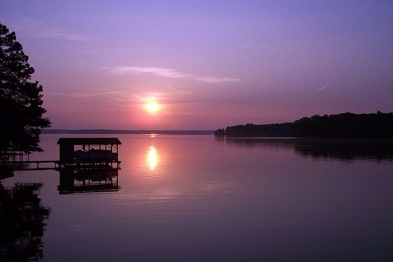 File:Lake-Gaston-sunrise.jpg