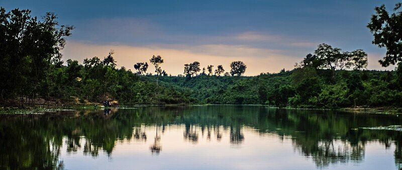 File:Madhobpur Lake HR.jpg