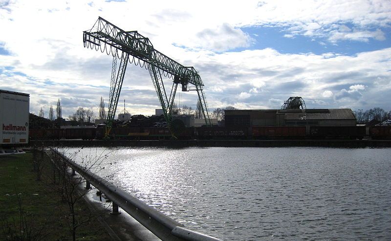 File:Osnabrücker Hafen.jpg