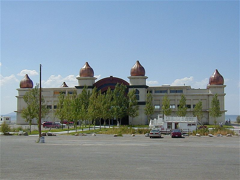 File:Saltair-2002-exterior-MCB.jpg