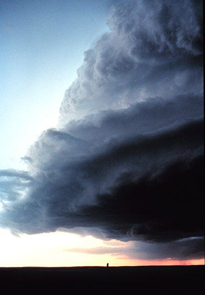 File:Shelfcloud.jpg