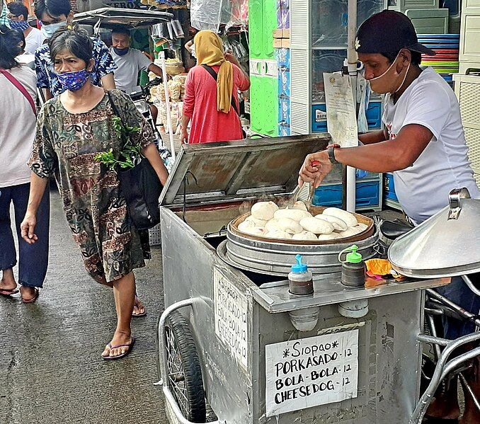 File:Siopao vendor.jpg