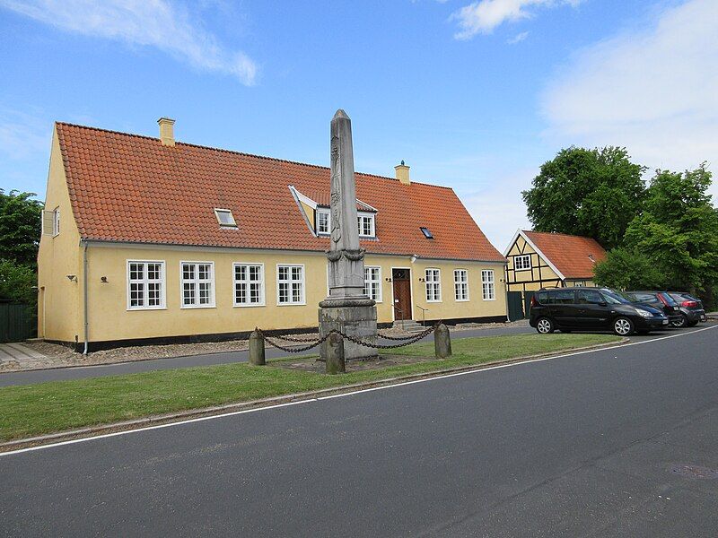 File:Stolberg Monument 3.jpg