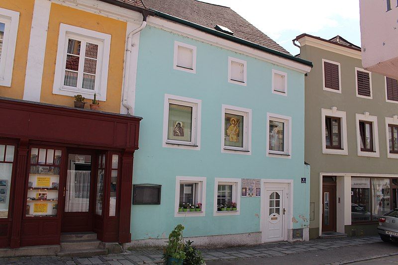 File:WienerStraße6Melk.JPG