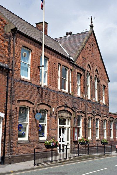 File:Ashton-in-Makerfield Town Hall.jpg