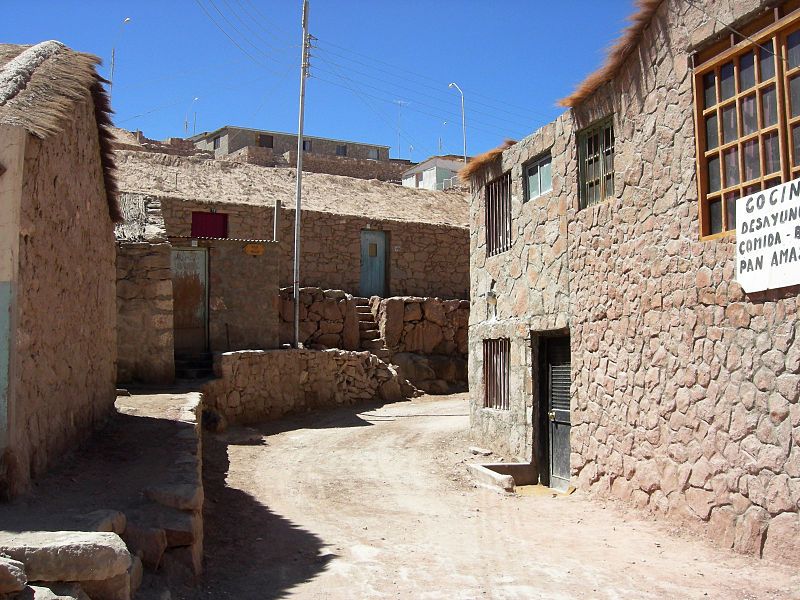 File:Calles de Ayquina.jpg