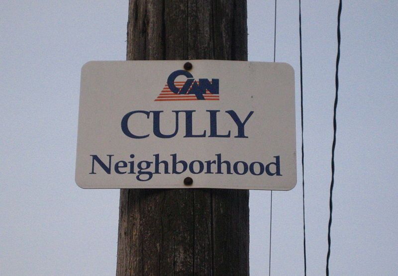 File:Cully Neighborhood.jpg