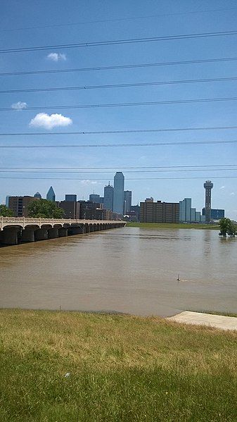 File:Dallas flood 2015.jpg