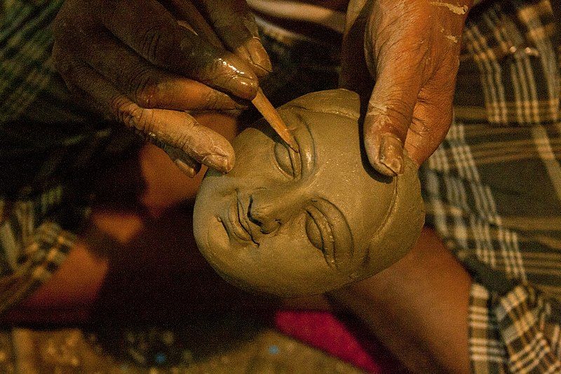 File:Durga Idol Making.jpg