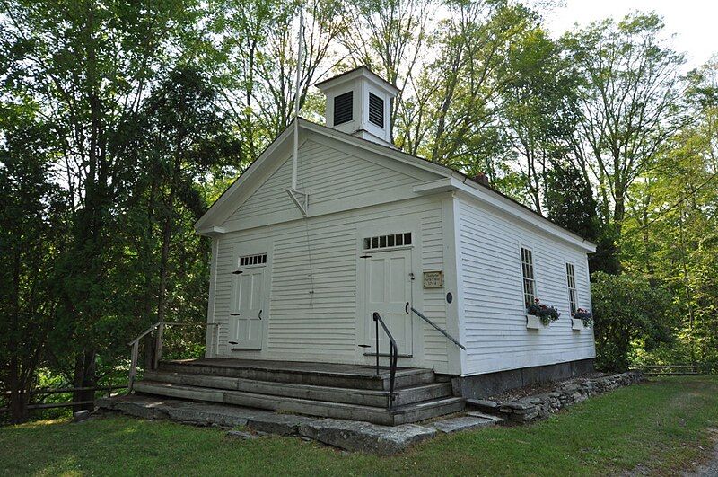 File:HadlymeCT Schoolhouse.jpg