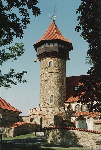 File:Hnevin lookout tower.jpg