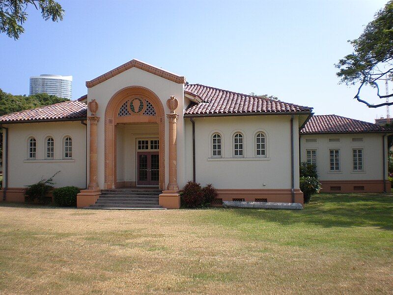 File:Honolulu-McKinley-HS-art-bldg.JPG