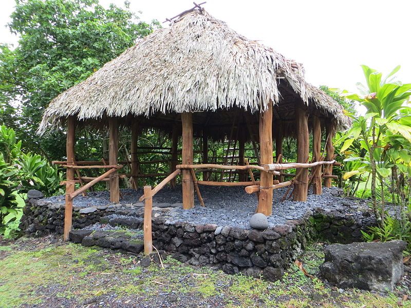 File:Maui-Piilanihale-Heiau-HaleHookipa.JPG