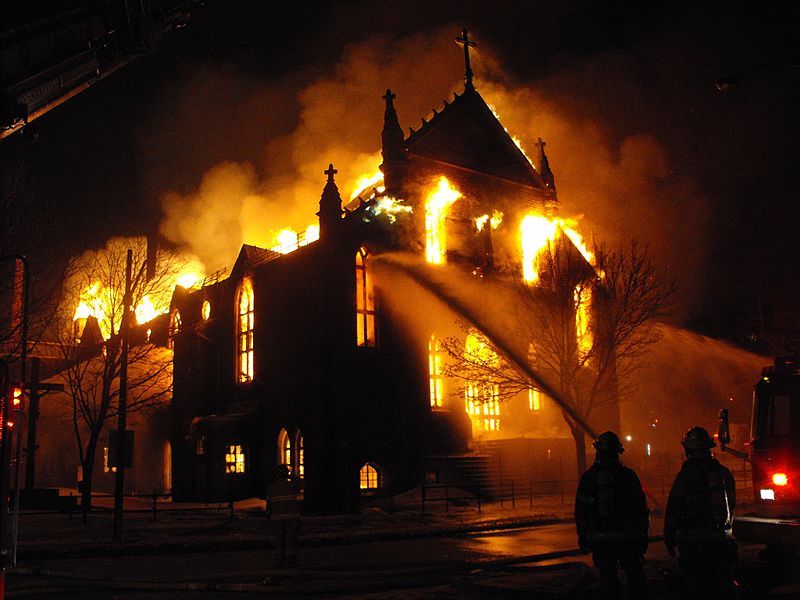 File:Mtlchurchfire.jpg