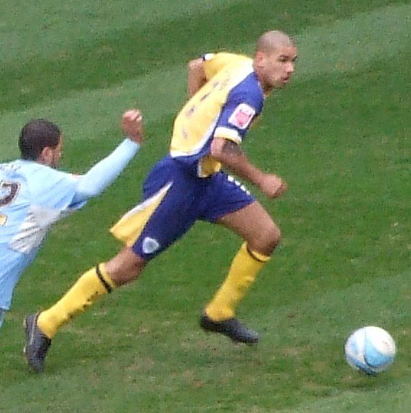 File:Patrick Kisnorbo.jpg