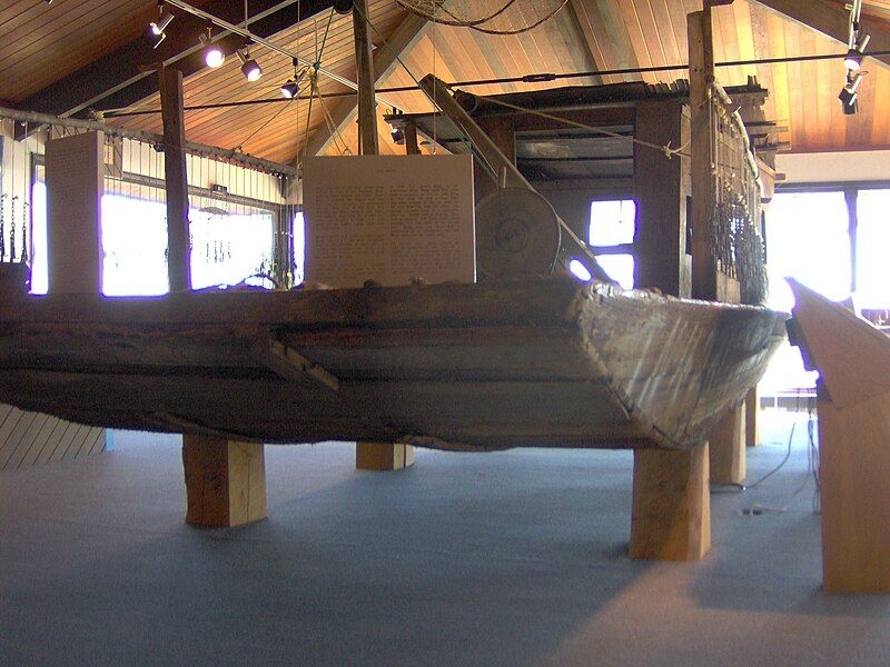 File:Tennessee-river-folklife-center-jonboat1.jpg