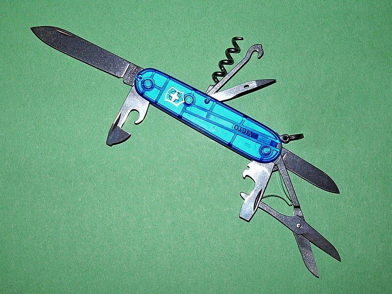 File:Victorinox-Climber.jpg