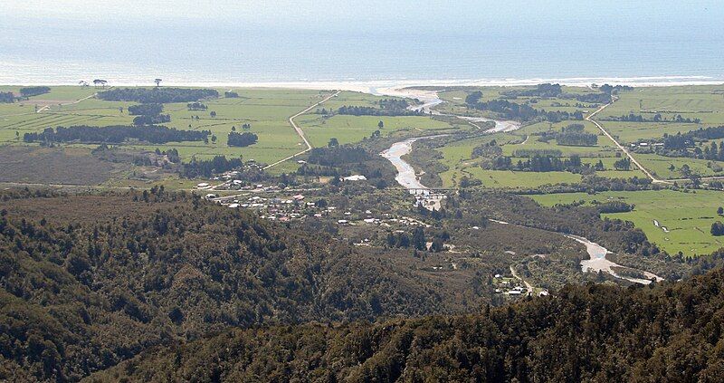 File:Waimangaroa township.jpg