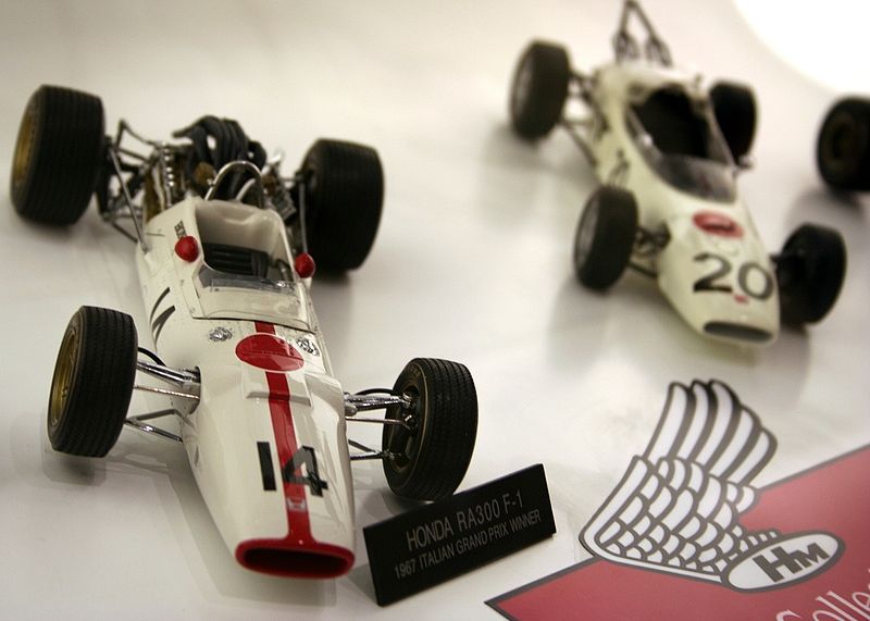 File:Honda RA300 model.jpg