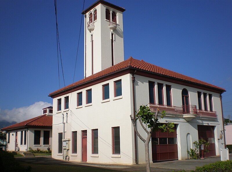 File:Honolulu-Kalihi-fire-station.JPG