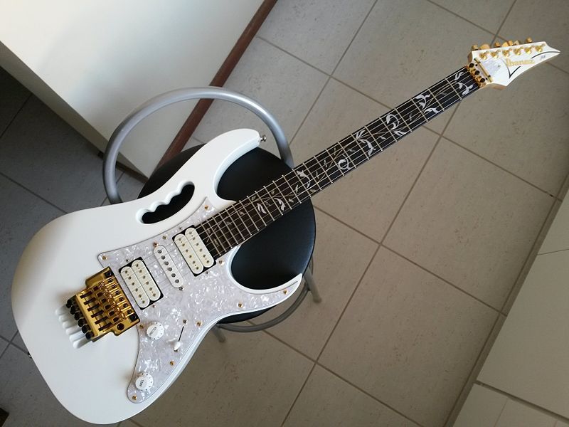 File:Ibanez Jem 7VWH.jpg