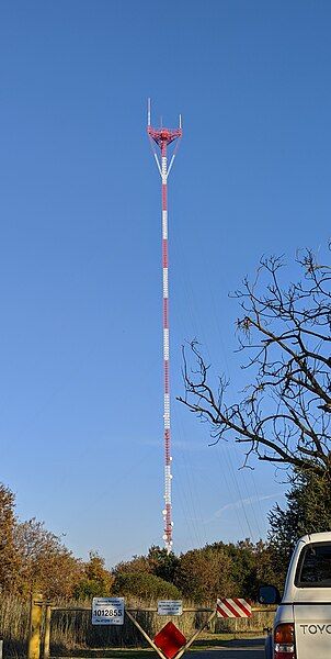 File:KXTV-KOVR-KCRA Tower.jpg