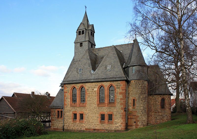 File:Kirche Marburg-Cappel 1.jpg