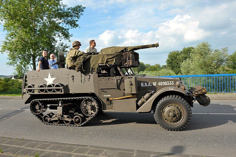 File:M9-A1 Halftrack IHC.jpg