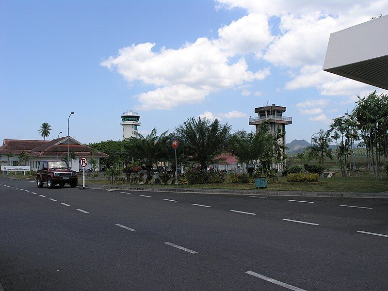 File:Manado airport2.JPG