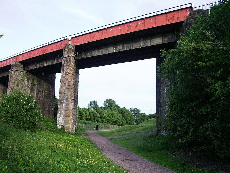 File:MonklandCanalCaledonianViaduct.JPG