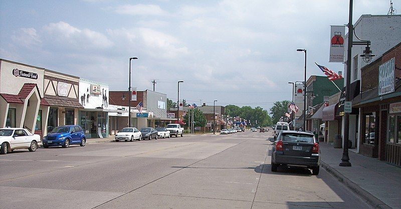 File:Mora Minnesota.jpg