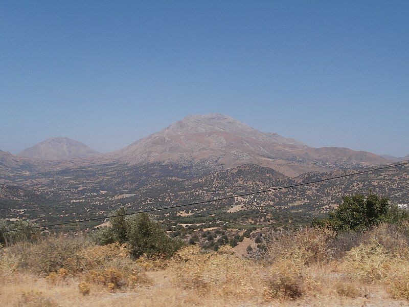 File:Mount Kedros.jpg