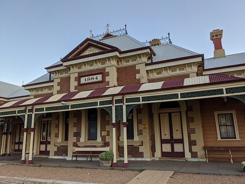 File:Mudgee Station.jpg