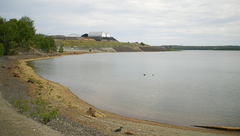 File:Osisko lake.JPG