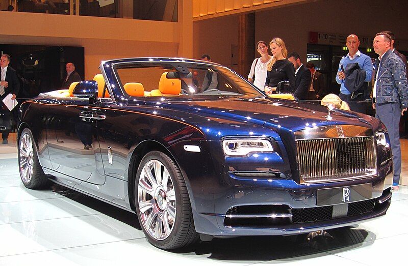 File:Rolls-Royce Dawn front.jpg