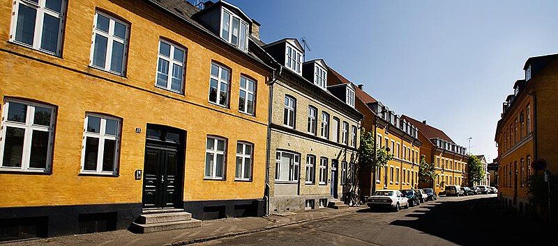 File:Smedestræde, Valby 2008.jpg