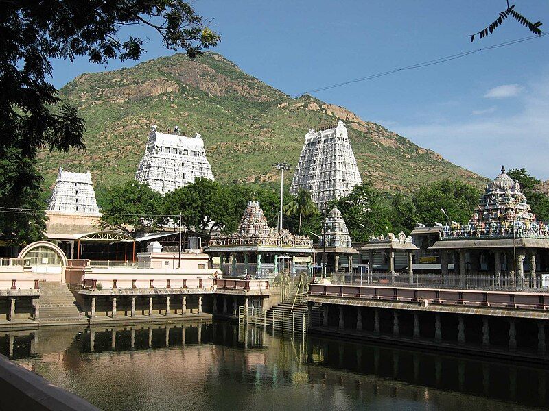 File:Tiruvannamalai Temple.jpg