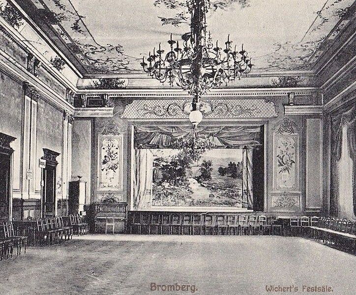 File:Chamber theatre 1910.jpg