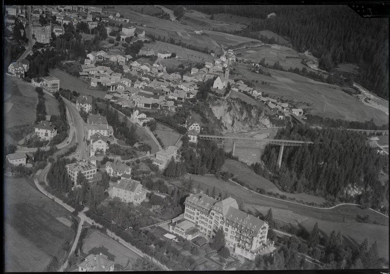 File:ETH-BIB-Scuol-Schuls-LBS H1-010217.tif