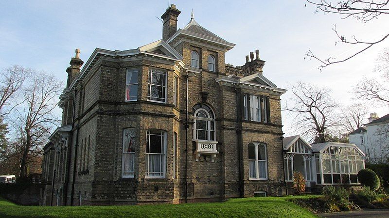 File:Greygarth Hall Manchester.JPG