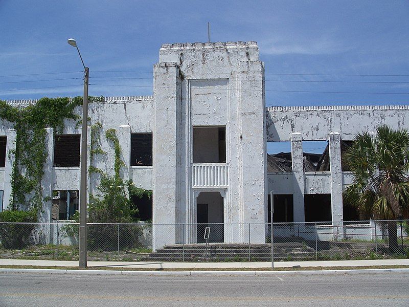 File:Hastings Community Center01.jpg