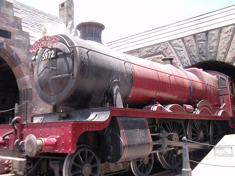 File:HogwartsExpressUniversalStudios.JPG