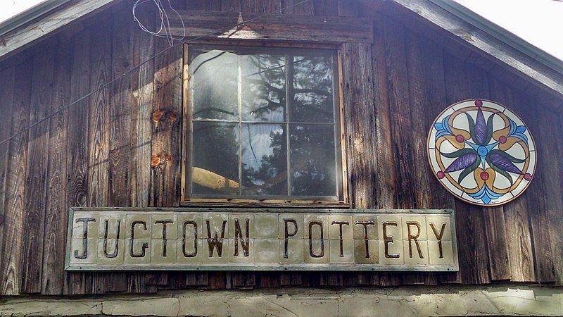 File:Jugtown Pottery.jpg